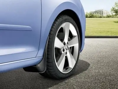 Nejprodávanější Škoda Rapid - Přední zástěrky