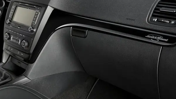 Škoda Yeti - Lišta palubní desky LAURIN KLEMENT Ihned K Objednání