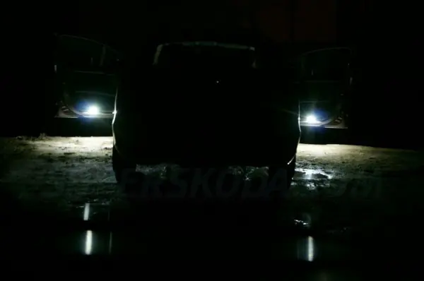 Akční Cena Škoda Superb II - Dvěřní LED osvětlení