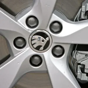 Škoda Fabia I - Středové krytky alu kol ŠKODA Must-Have