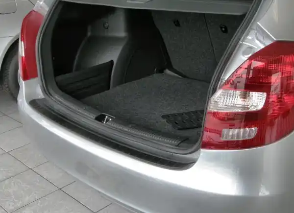 Výhodná Nabídka Škoda Fabia II Combi - Nákladový práh černý