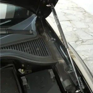 Super Cena Škoda Yeti - Plynová vzpěra kapoty motoru