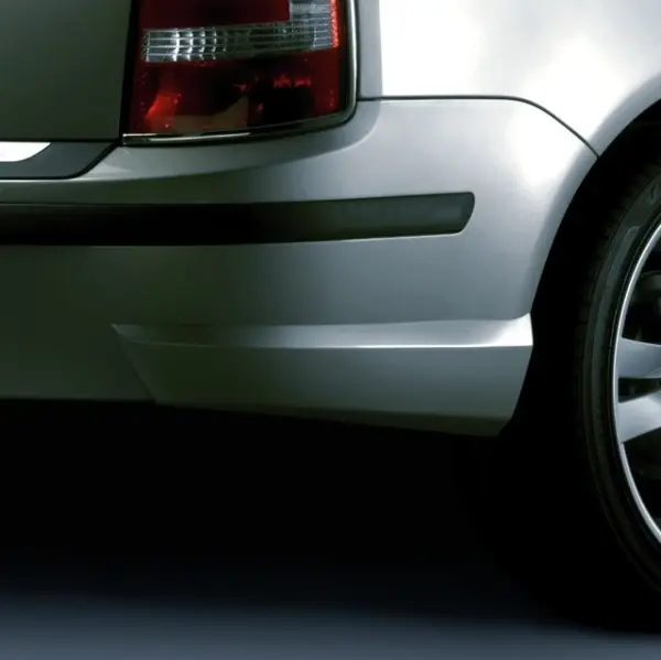 Škoda Fabia Combi/Sedan Facelift - zadní rozšíření nárazníku, ABS - stříbrný matný Tovární Cena