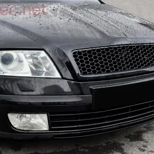 Tovární Cena Škoda Octavia II 2004-2008 - Přední maska s černou plastovou mřížkou