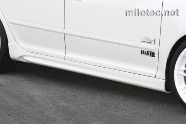Expresní Doručení Škoda Octavia II / facelift - Rozšíření prahů, ABS-černá metalíza