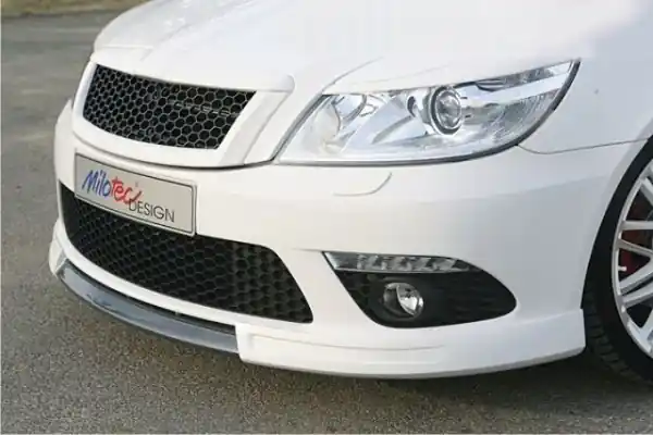 Nejprodávanější Škoda Octavia II facelift - Sportovní maska RS, ABS/ASA - černý