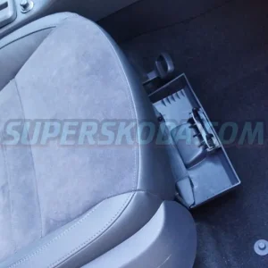 Škoda Octavia III - Odkládací schránka pod sedačku pravá Nízká Cena