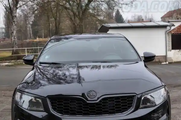 Škoda Octavia III - Clona předního okna Cenový Hit