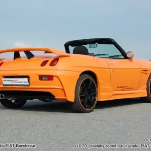 Expresní Doručení Fiat Barchetta - křídlo