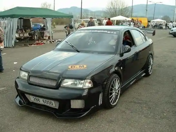 Výhodná Nabídka Škoda Octavia 97-00 - přední nárazník I.