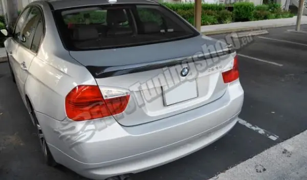 Bmw E90 - Odtrhová hrana kufru Nakupujte Hned