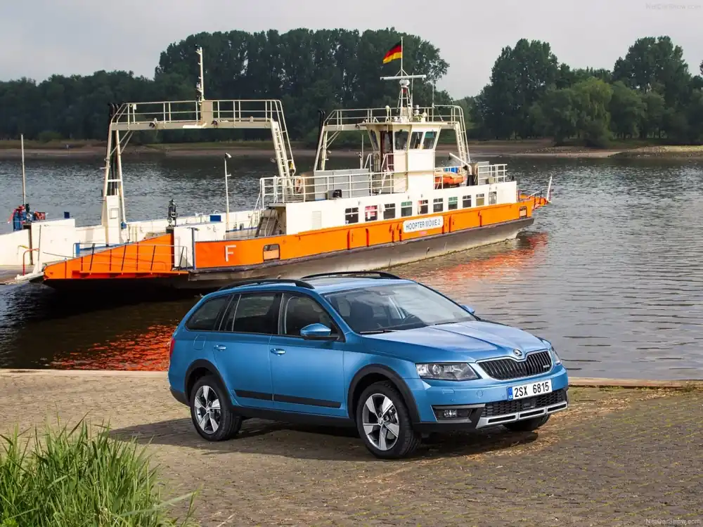 Škoda Octavia III - Dveřní panely SCOUT Jen Po Omezenou Doba
