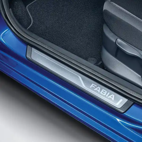 Víkendová Akce Škoda Fabia III - Prahové lišty s logem FABIA