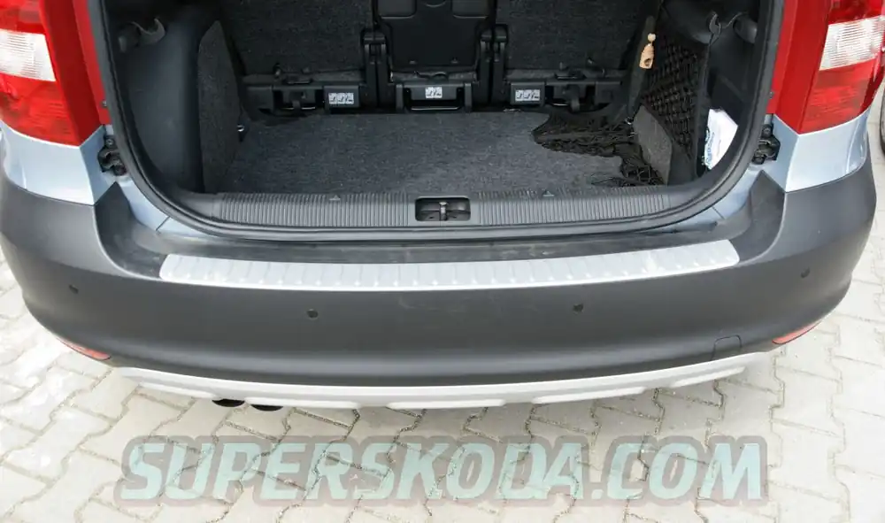 Škoda Yeti 09-13 - kryt na nárazník štříbrný Must-Have