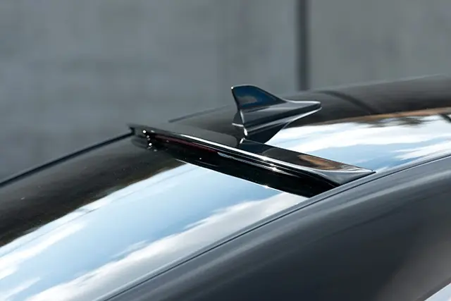 Lexus LS - křídlo nad okno VIP EXE od AIMGAIN Aktuální