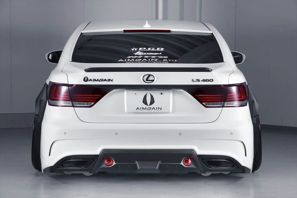 Lexus LS F-Sport - zadní nárazník VIP GT od AIMGAIN Víkendová Akce