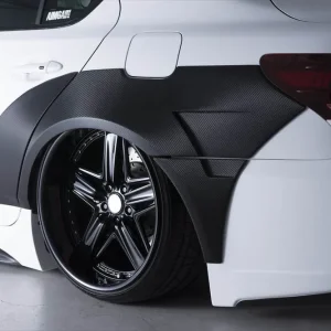 Značkový Lexus LS F-Sport - zadní rozšíření blatníků VIP GT od AIMGAIN