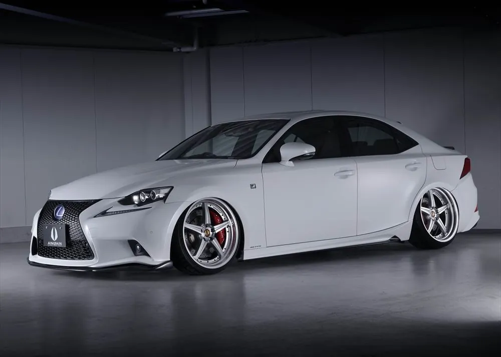 Lexus IS F-Sport - přední podnárazník VIP EXE od AIMGAIN Aktuální