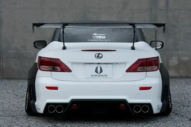 Sleva Lexus IS-C - zadní nárazník VIP SPORT od AIMGAIN