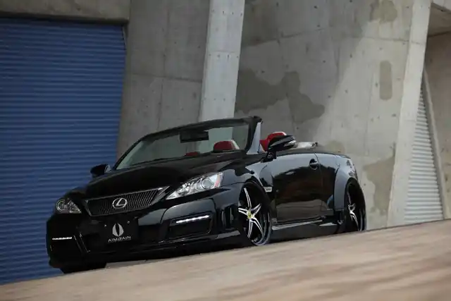 Cenová Bomba Lexus IS-C - body kit VIP od AIMGAIN 3-dílný set