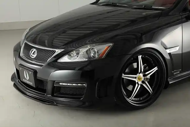 Lexus IS-C - přední nárazník VIP od AIMGAIN Zlevněný