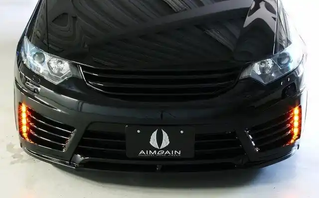 Honda Insight - přední nárazník SPORT od AIMGAIN Časově Omezené