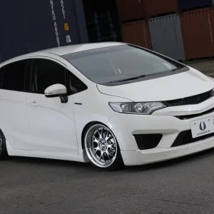 Oblíbený Honda Fit - body kit EXE od AIMGAIN 3-dílný set