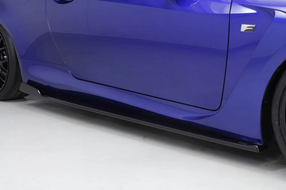 Lexus RCF - lišty pod prahy VIP od AIMGAIN Přímo Od Výrobce