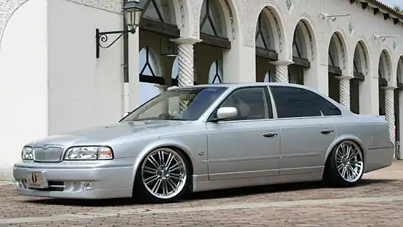 Nissan Q45 - body kit EURO EDITION od AIMGAIN 3-dílný set Výhodná Nabídka