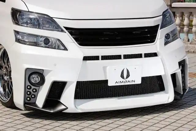 Toyota Vellfire - přední nárazník GRAND od AIMGAIN Výhodná Nabídka