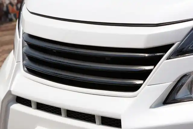 Poslední Šance Toyota Vellfire - sportovní maska GRAND od AIMGAIN