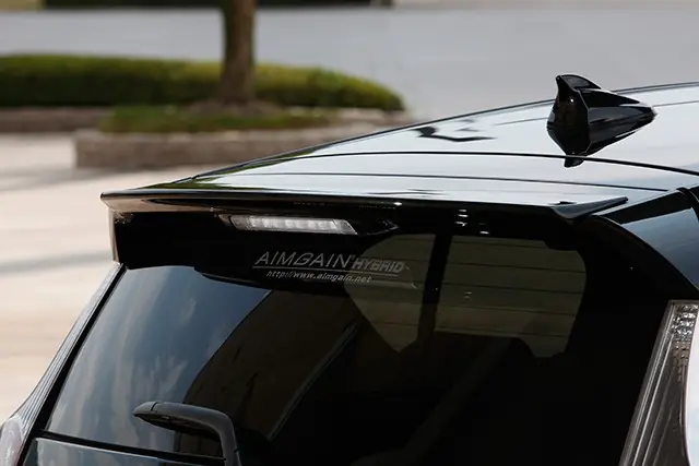Originální Toyota Aqua - křídlo nad okno VIP od AIMGAIN