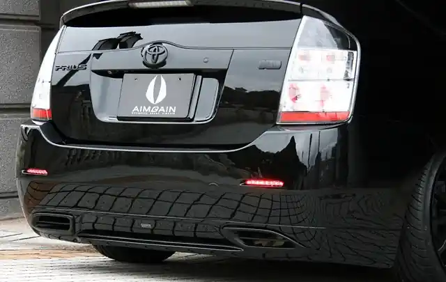 Hit Sezóny Toyota Prius 20 - zadní nárazník VIP od AIMGAIN