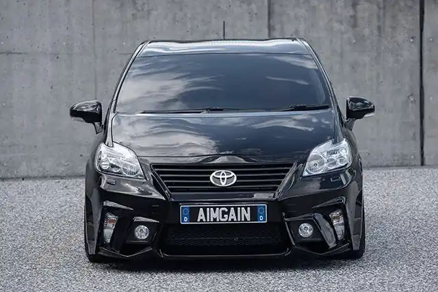 Přímo Od Výrobce Toyota Prius 30 - přední nárazník VIP GT od AIMGAIN