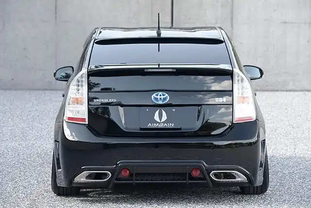 Sezónní Sleva Toyota Prius 30 - zadní nárazník VIP GT od AIMGAIN