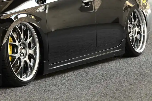 Nakupujte Hned Toyota Prius 30 - kryty prahu HYBRID II od AIMGAIN