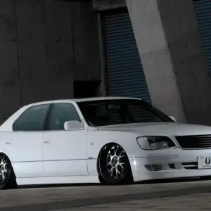 Toyota Celsior 20 - body kit VIP od AIMGAIN 3-dílný set Akční Nabídka