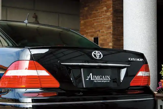 Zlevněný Toyota Celsior 30 - odtrhová hrana na kufr EURO od AIMGAIN
