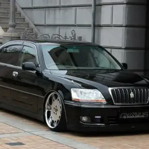 Toyota Majesta 17 - body kit CYGNUS od AIMGAIN 3-dílný set Nakupujte Hned