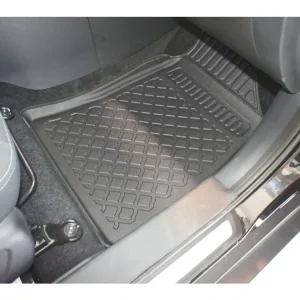 Horká Nabídka Gumové koberce Ssangyong XLV 16R SUV