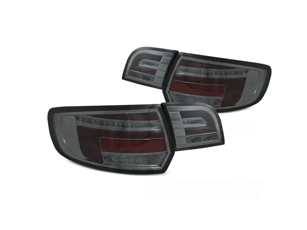 Objednat Nyní Zadní světla Audi 8P 5D 03-08 - červená/kouřová LED BAR SEQ SPORTBACK 5dv.