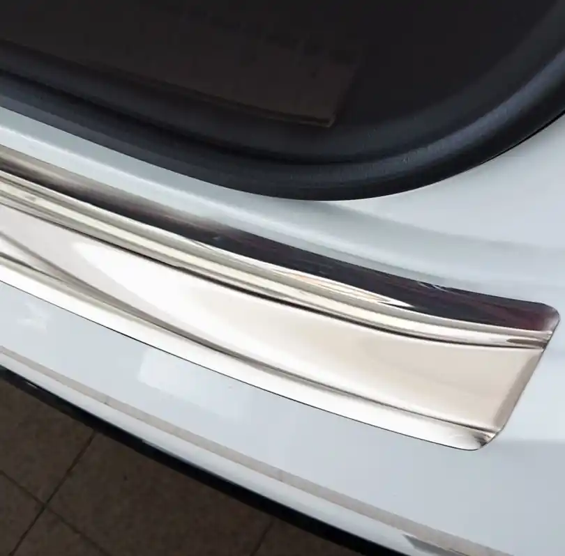 Cenová Bomba Nerezový kryt prahu zadních dveří Audi Q8 (od roku 2018>) - Avisa 2/38036