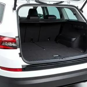 Plastový kryt prahu zadních dveří Škoda Kodiaq I (2016 - 2021) černý s dlouhou hranou MILOTEC Výhodná Nabídka
