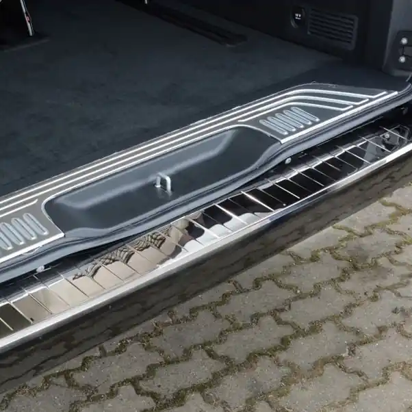 Nerezový kryt prahu zadních dveří Mercedes Benz V W447 (od roku 2014>) - Avisa 2/38004 Kup Teď