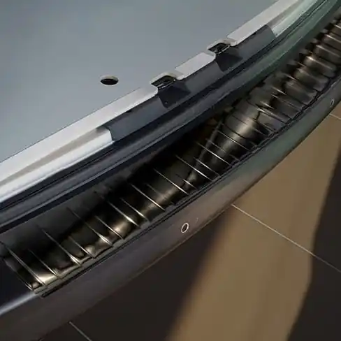 Nerezový kryt prahu zadních dveří Peugeot Expert III (od roku 2016>) - Avisa 2/45181 Časově Omezené