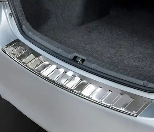 Jen Po Omezenou Doba Nerezový kryt prahu zadních dveří Toyota Corolla X Facelift (2010 - 2013) - Avisa