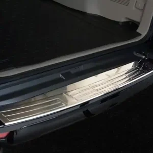 Nerezový kryt prahu zadních dveří Toyota Land Cruiser 150 Facelift (od roku 2015>) - Avisa Pouze Dnes