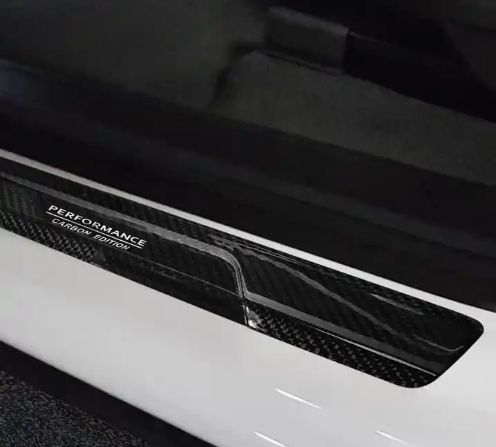 Vrácení Zdarma Prahové karbonové lišty Volkswagen Touareg III (od roku 2018>) - Performance Carbon Edition - Avisa