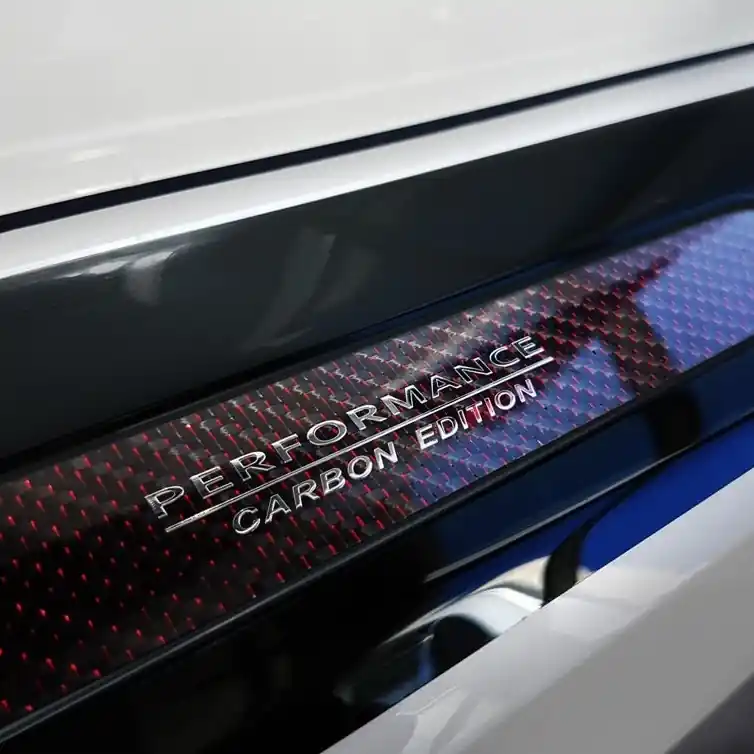 Nerezový kryt prahu zadních dveří BMW X5 G05 M-Paket (od roku 2018>) karbon - Avisa 2/44110 Zlevněný