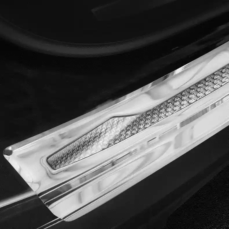 Nerezový kryt prahu zadních dveří Porsche Cayenne III (od roku 2017>) karbon - Avisa 2/44094 Vrácení Zdarma